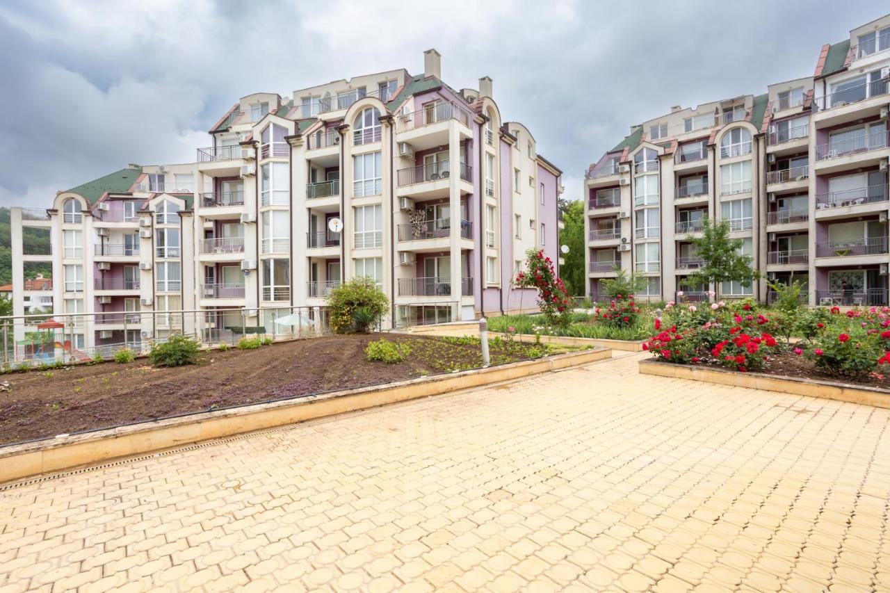 Апартамент Славея Kavarna Exteriér fotografie